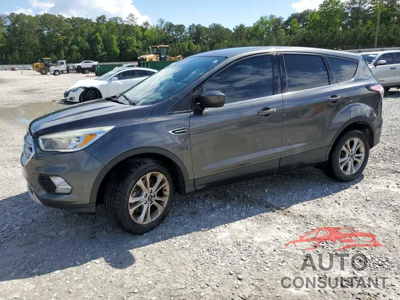 FORD ESCAPE 2017 - 1FMCU0GD2HUC42444
