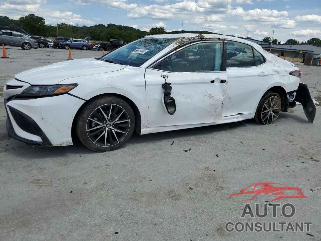 TOYOTA CAMRY 2023 - 4T1G11AK8PU737110