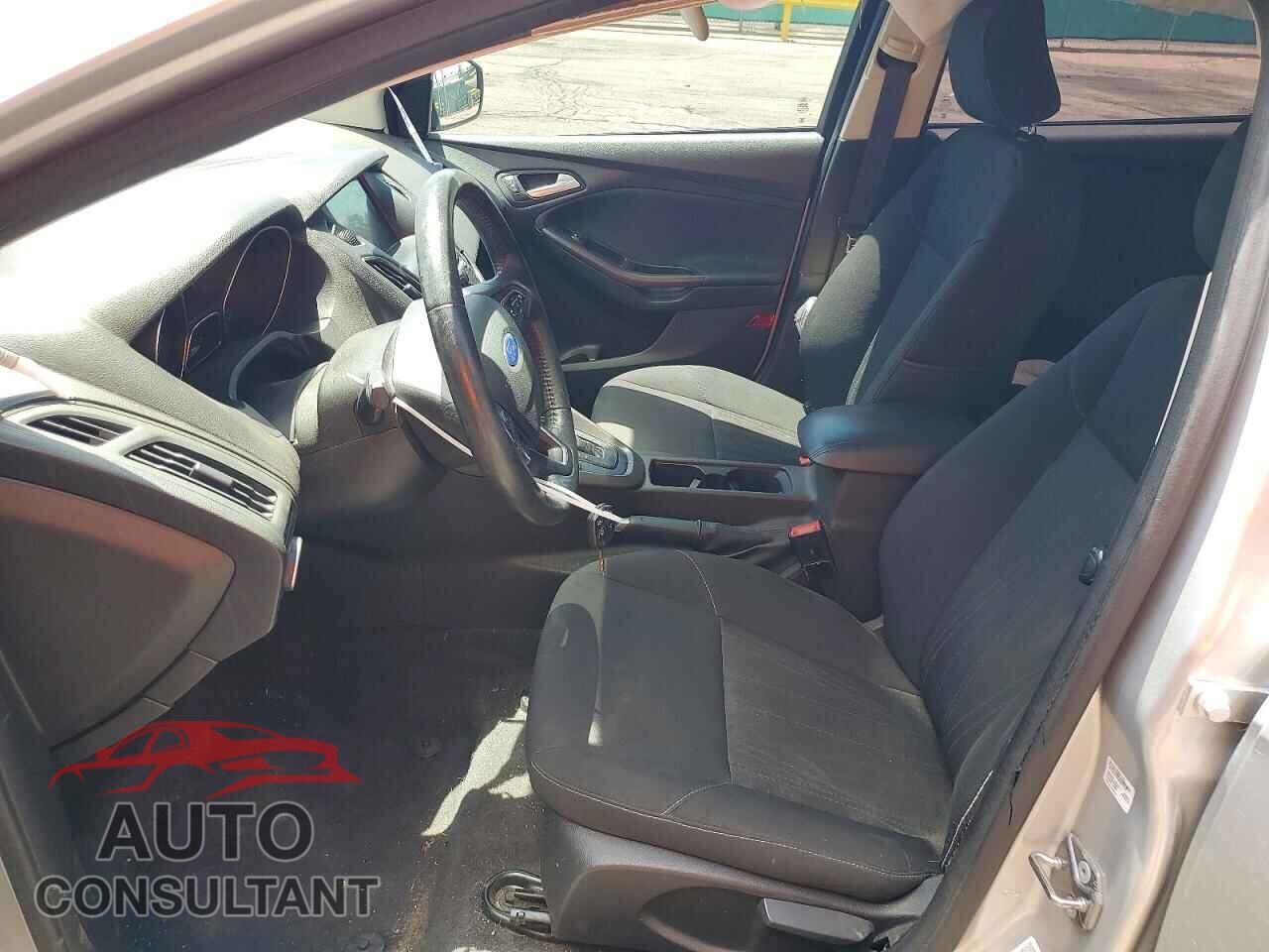 FORD FOCUS 2017 - 1FADP3M25HL219479
