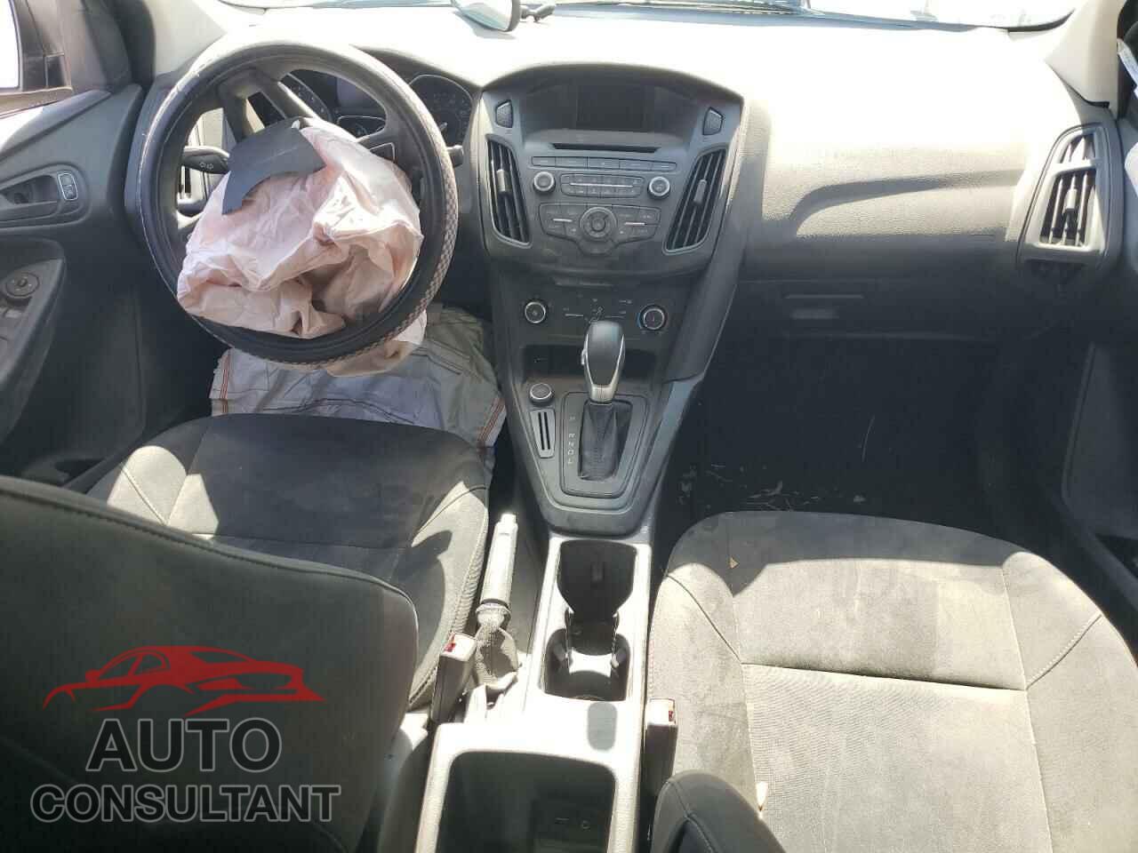 FORD FOCUS 2017 - 1FADP3E20HL287087