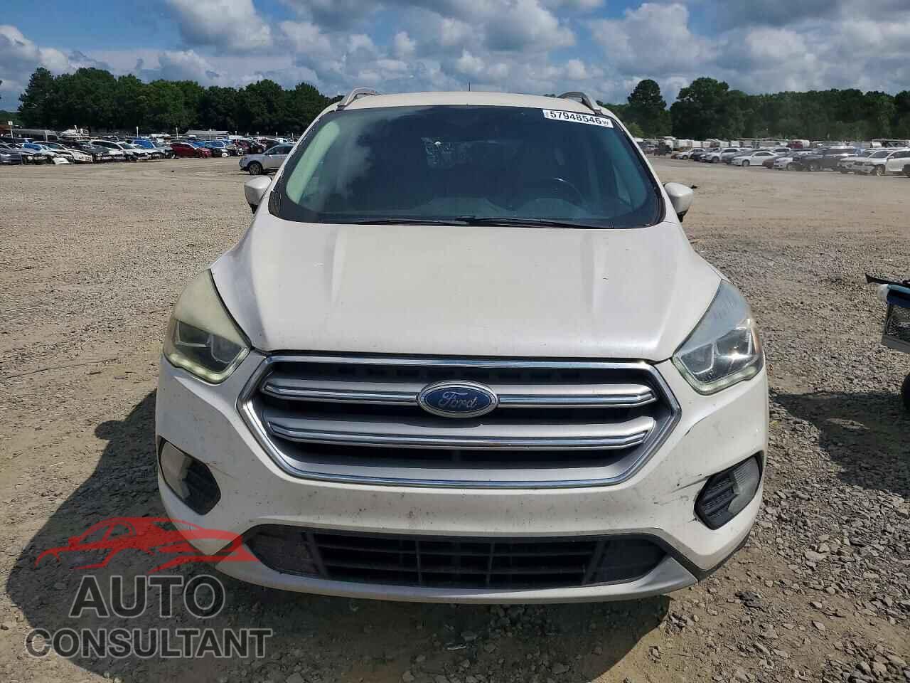 FORD ESCAPE 2017 - 1FMCU0JD4HUC43586