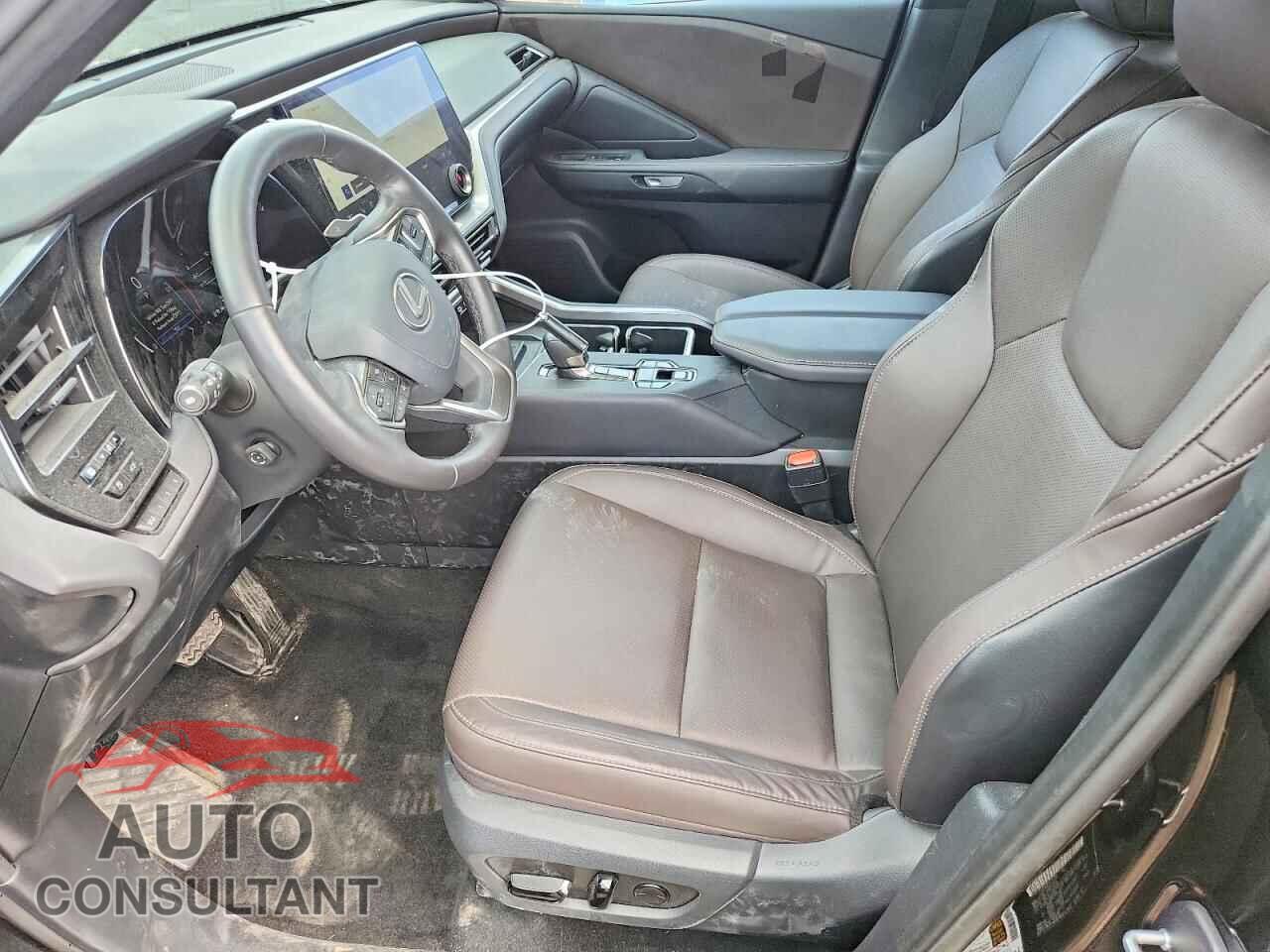 LEXUS UNKNOWN 2024 - 5TDAAAB65RS007867
