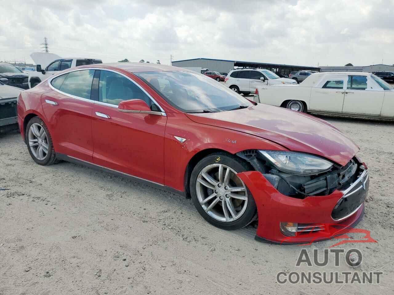 TESLA MODEL S 2013 - 5YJSA1AC7DFP10928