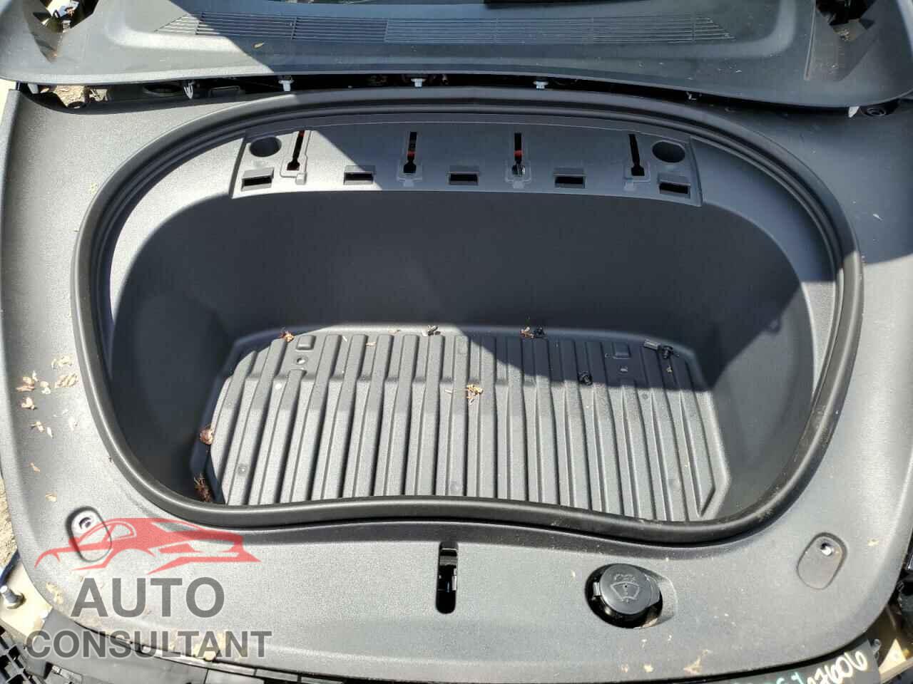 TESLA MODEL 3 2024 - 5YJ3E1EA0RF728468