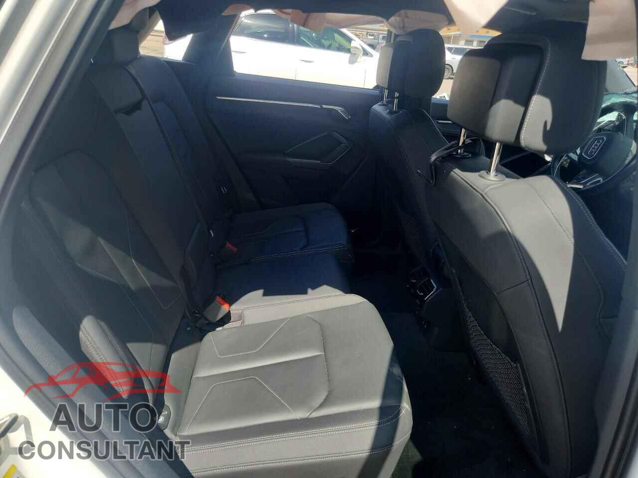 AUDI Q3 2021 - WA1EECF37M1069644