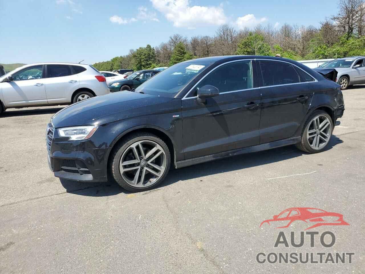 AUDI A3 2018 - WAUJ8GFF1J1037018