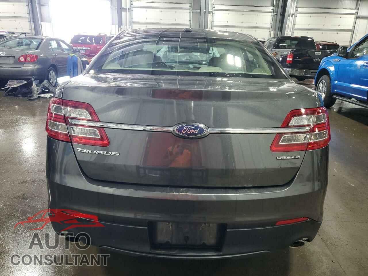 FORD TAURUS 2017 - 1FAHP2D84HG140345
