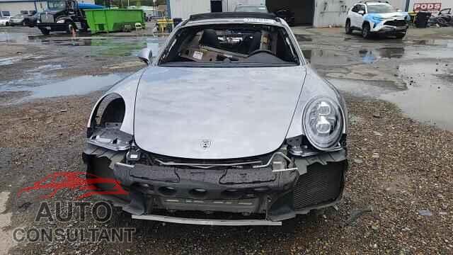 PORSCHE 911 2018 - WP0AB2A91JS123111