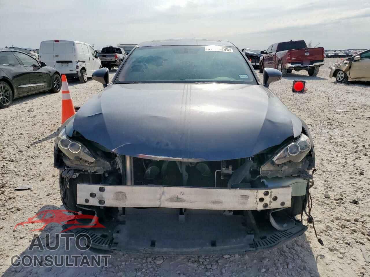 LEXUS IS 2014 - JTHBF1D22E5040114