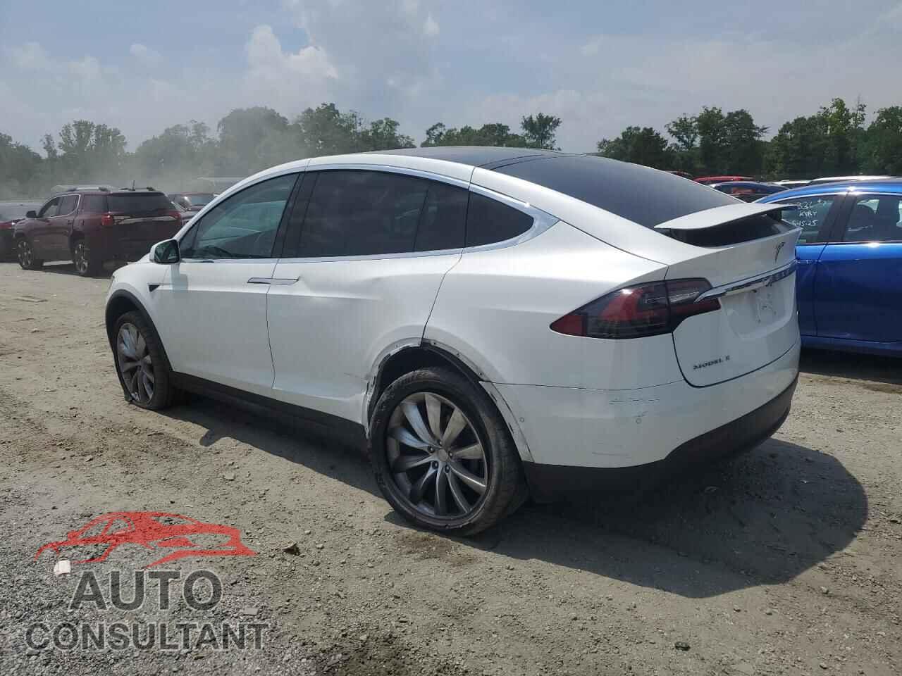 TESLA MODEL X 2017 - 5YJXCBE29HF043552