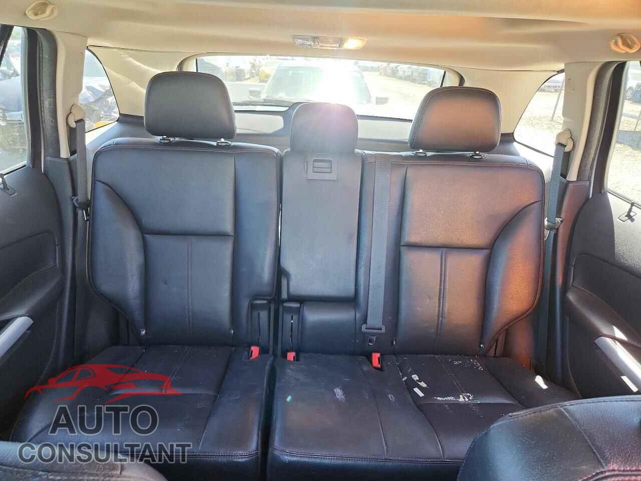 FORD EDGE 2011 - 2FMDK3JC0BBA47676