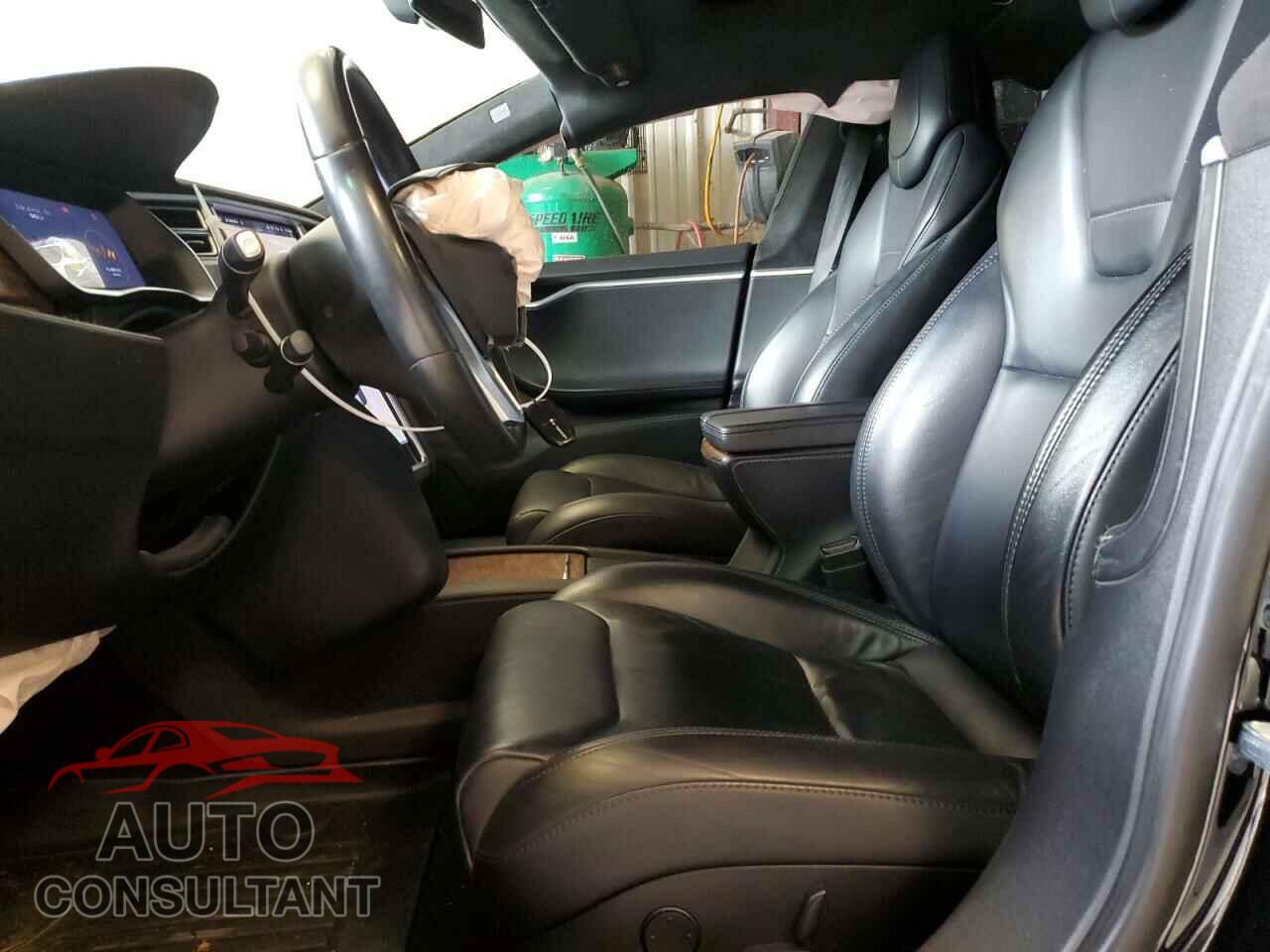 TESLA MODEL S 2017 - 5YJSA1E23HF203144