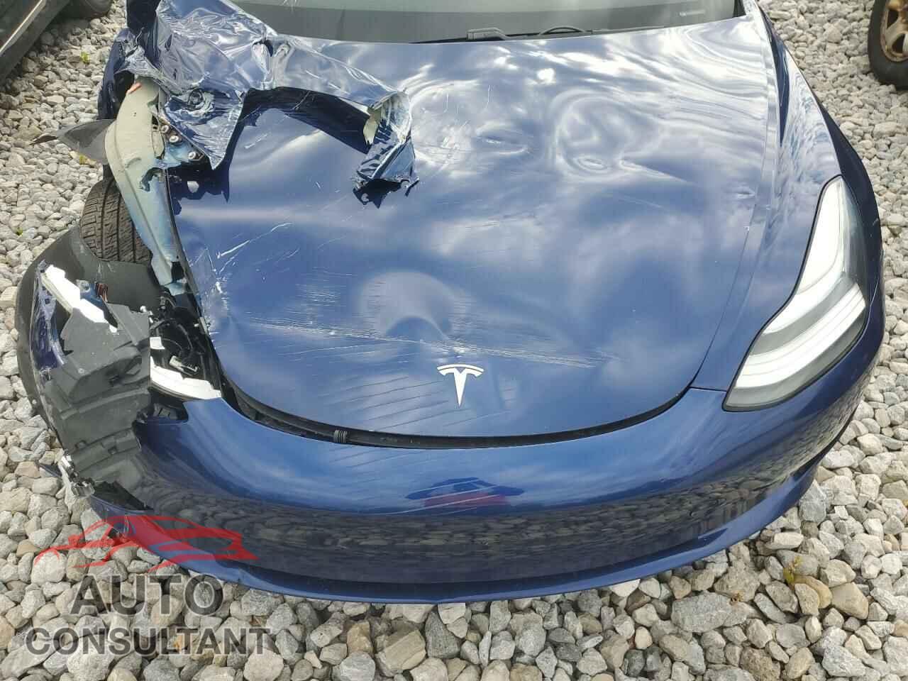 TESLA MODEL 3 2018 - 5YJ3E1EA1JF035946