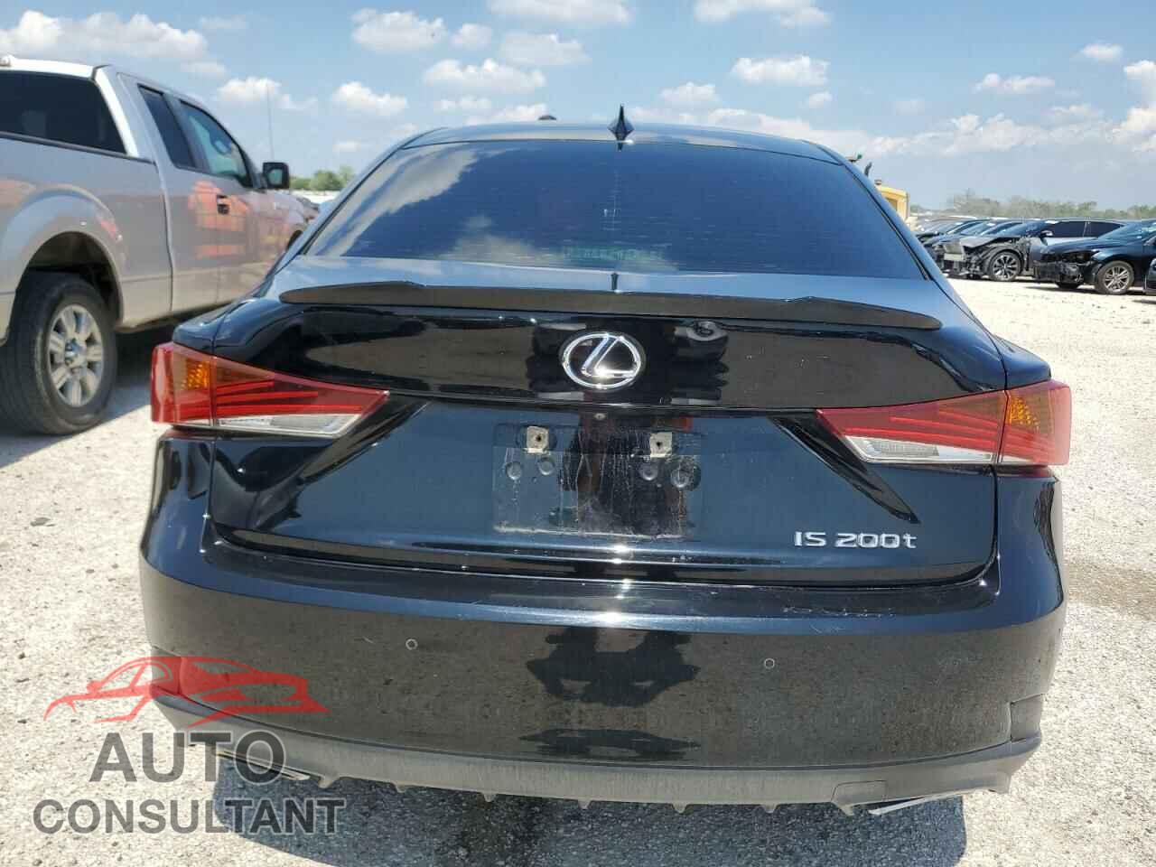 LEXUS IS 2017 - JTHBA1D23H5061377