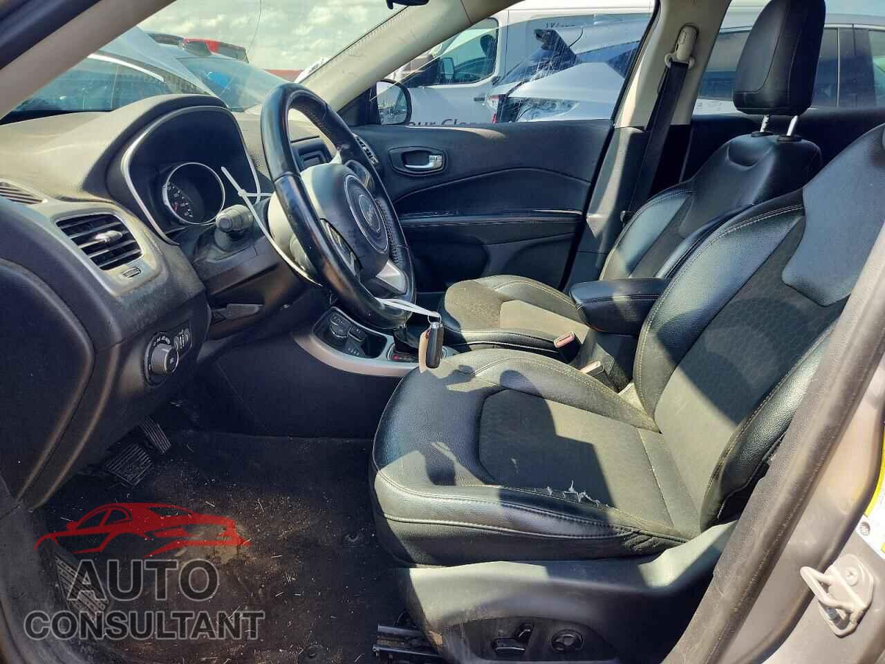 JEEP COMPASS 2018 - 3C4NJDBB0JT402906