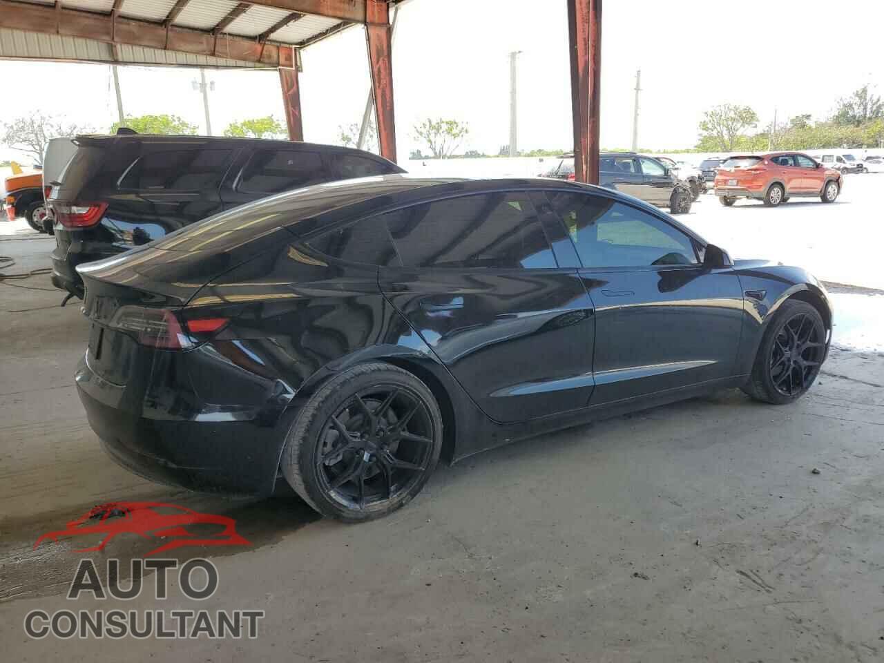 TESLA MODEL 3 2021 - 5YJ3E1EA7MF097744