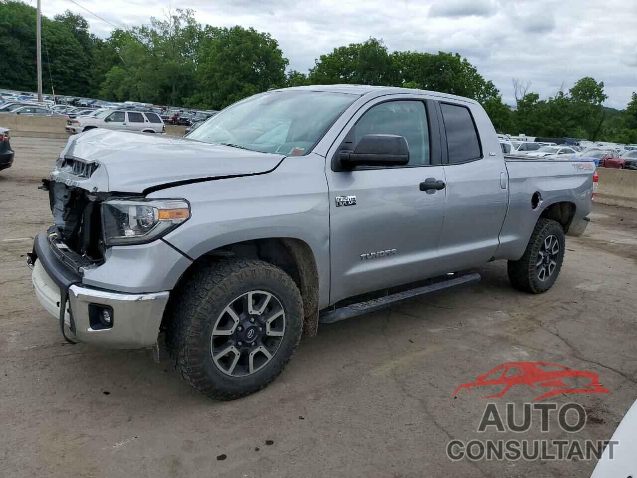 TOYOTA TUNDRA 2018 - 5TFUY5F14JX698841