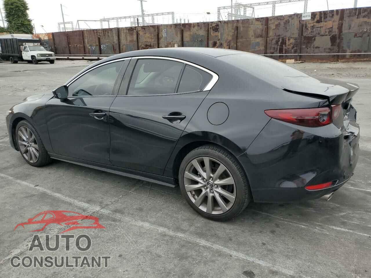 MAZDA 3 2019 - JM1BPACL3K1111056