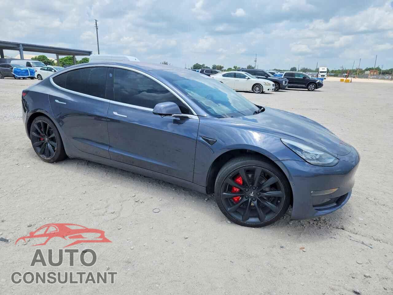 TESLA MODEL 3 2018 - 5YJ3E1EA1JF009525
