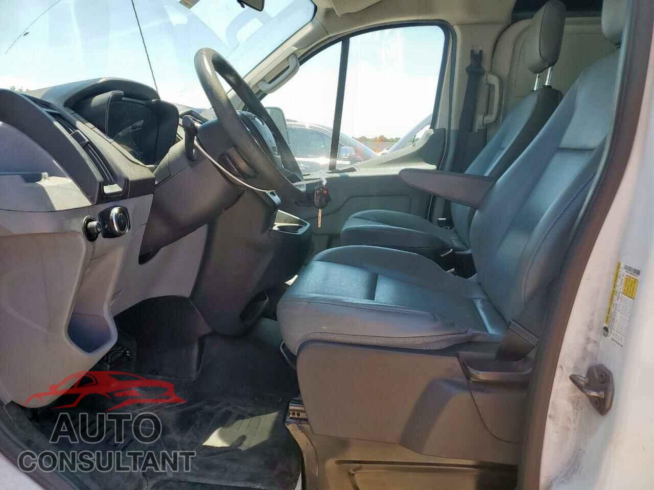 FORD TRANSIT 2015 - 1FTNE1ZM5FKA91055