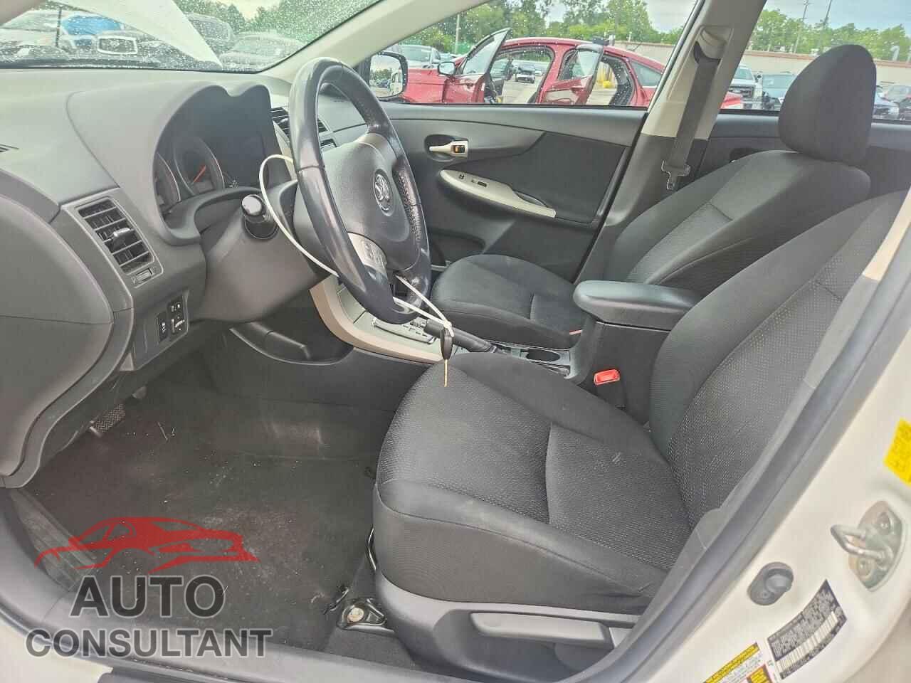 TOYOTA COROLLA 2010 - 2T1BU4EEXAC422471