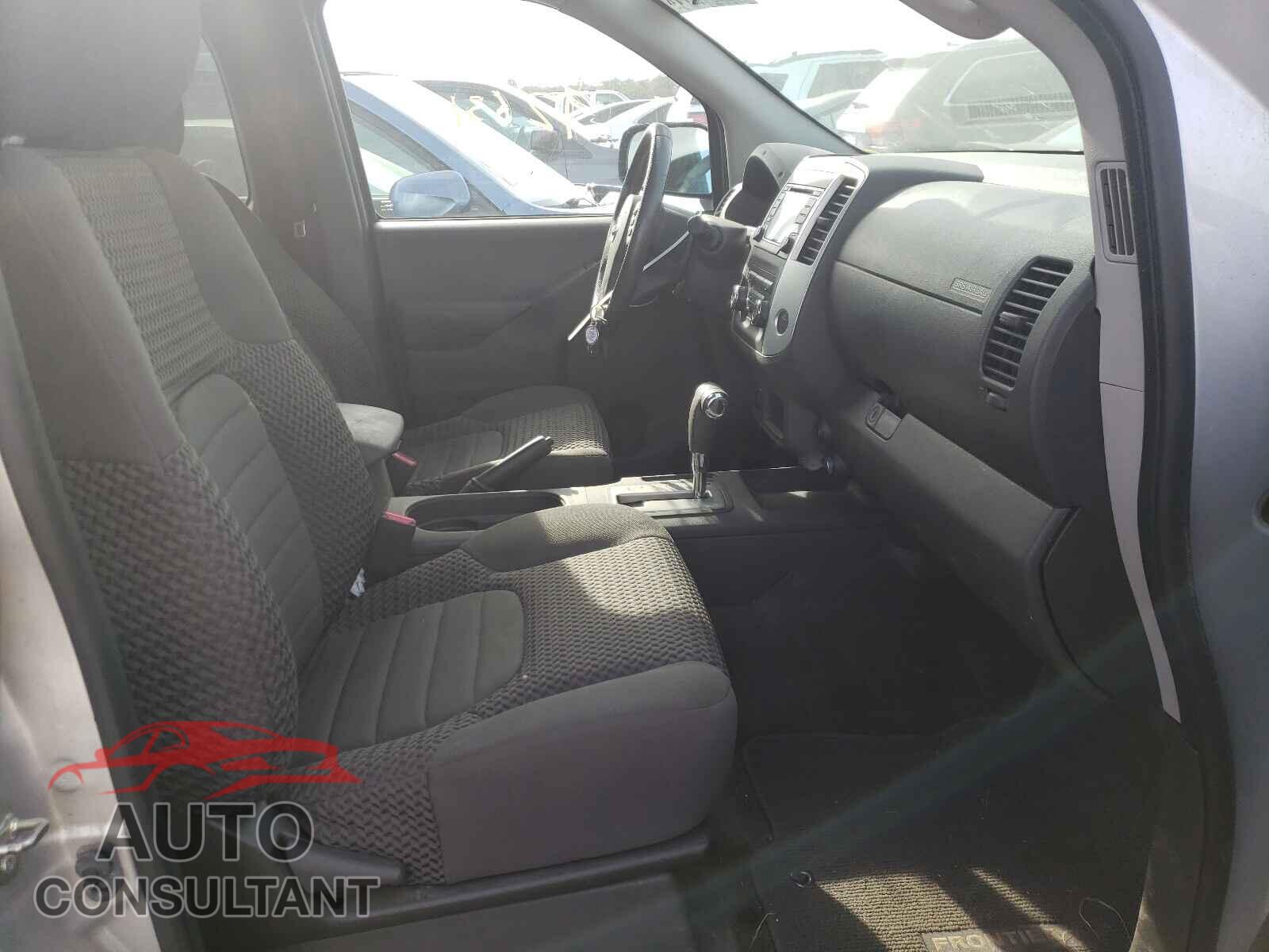 NISSAN FRONTIER 2017 - 1N6BD0CT0HN736953