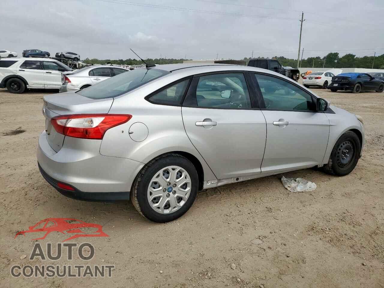 FORD FOCUS 2012 - 1FAHP3F26CL211978