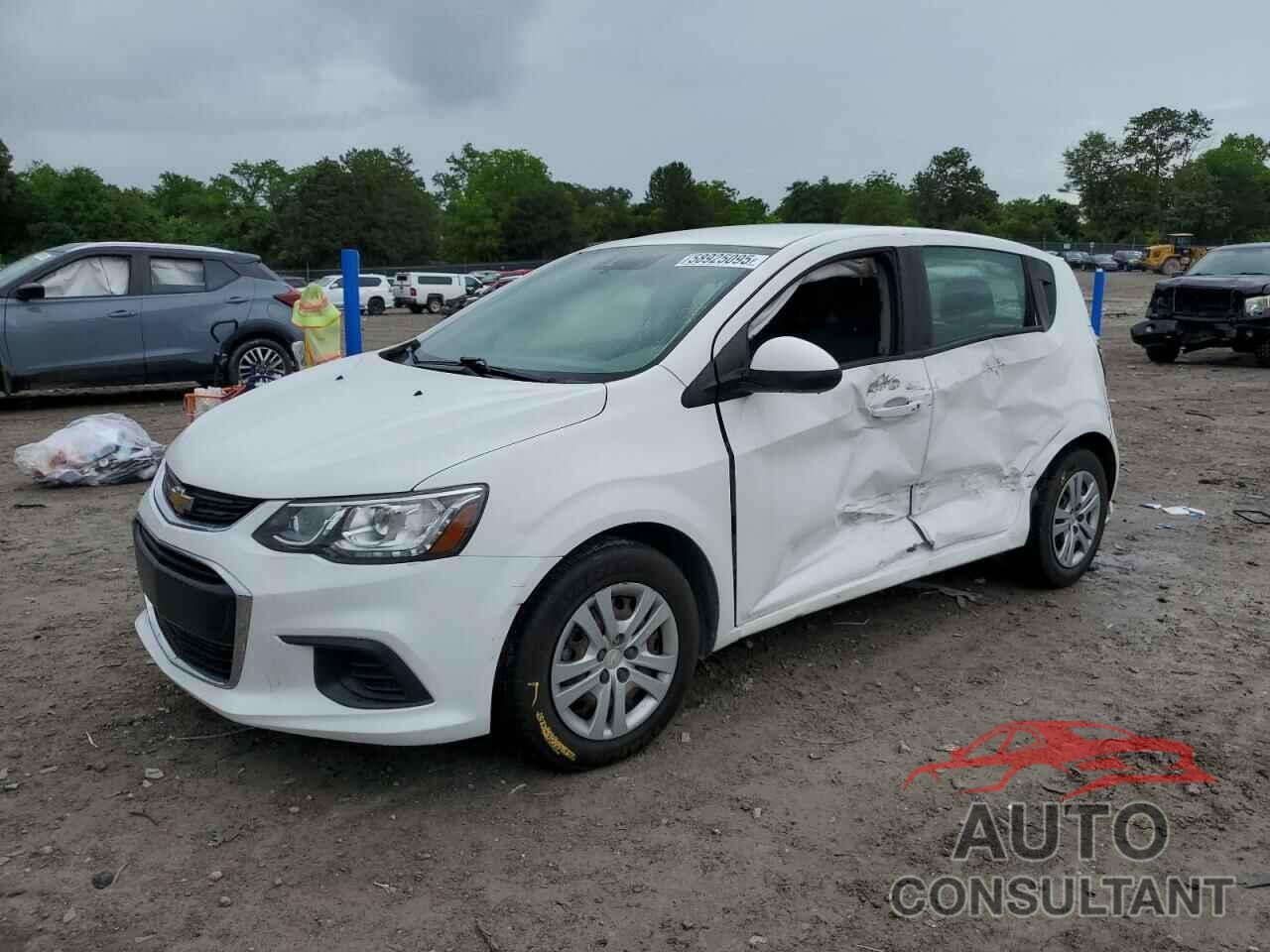 CHEVROLET SONIC 2019 - 1G1JG6SB0K4132388