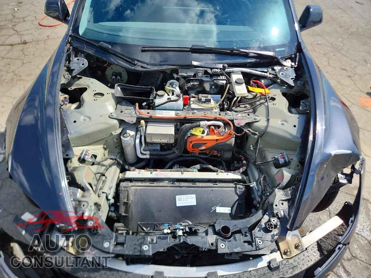 TESLA MODEL 3 2024 - 5YJ3E1EA0RF826528