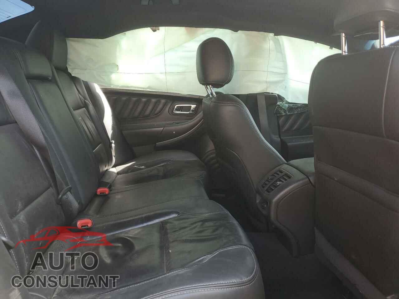 FORD TAURUS 2019 - 1FAHP2E87KG112920