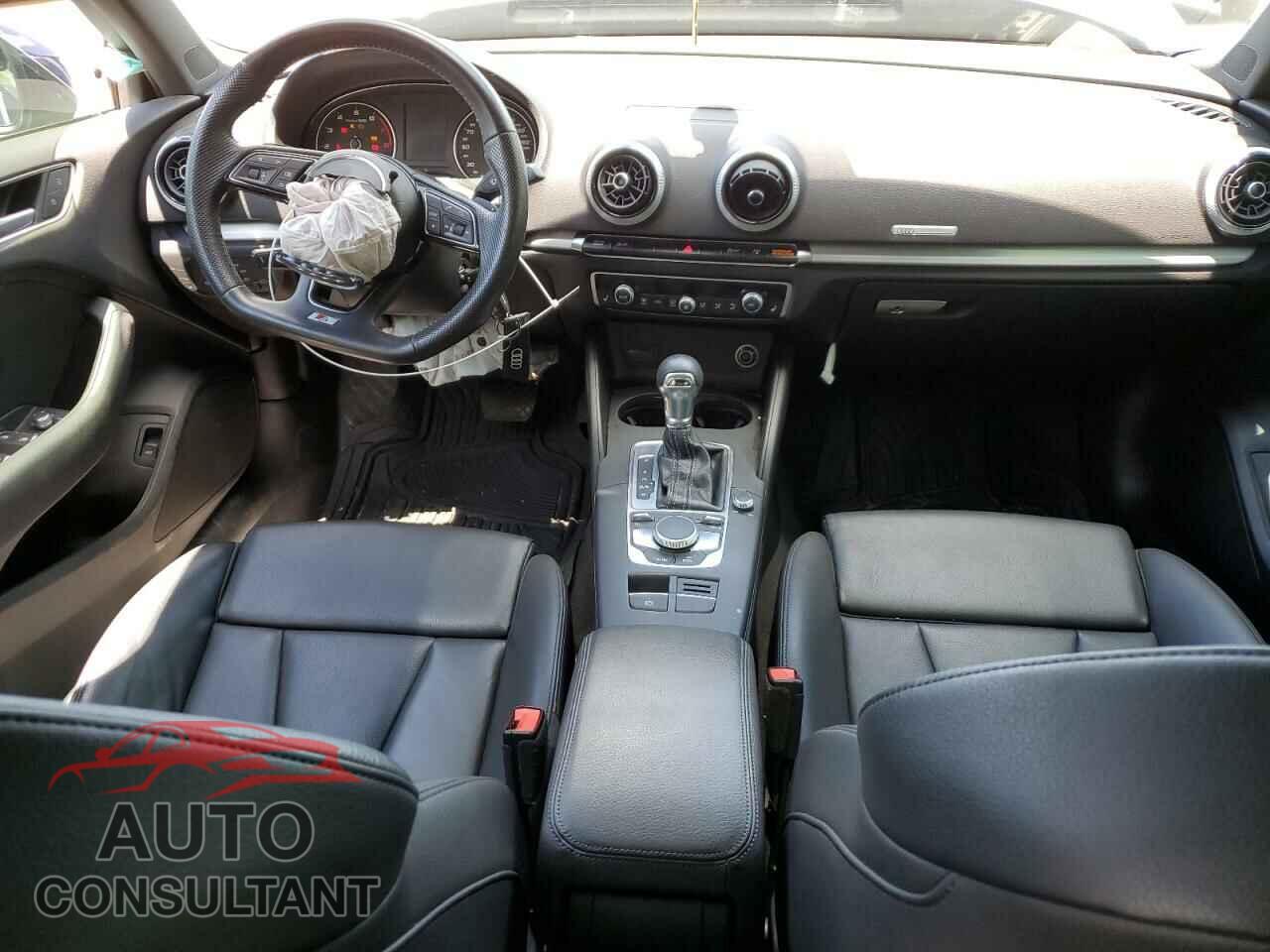 AUDI A3 2017 - WAUGUGFF6H1034423