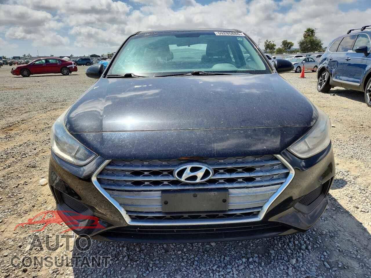 HYUNDAI ACCENT 2018 - 3KPC24A3XJE012916