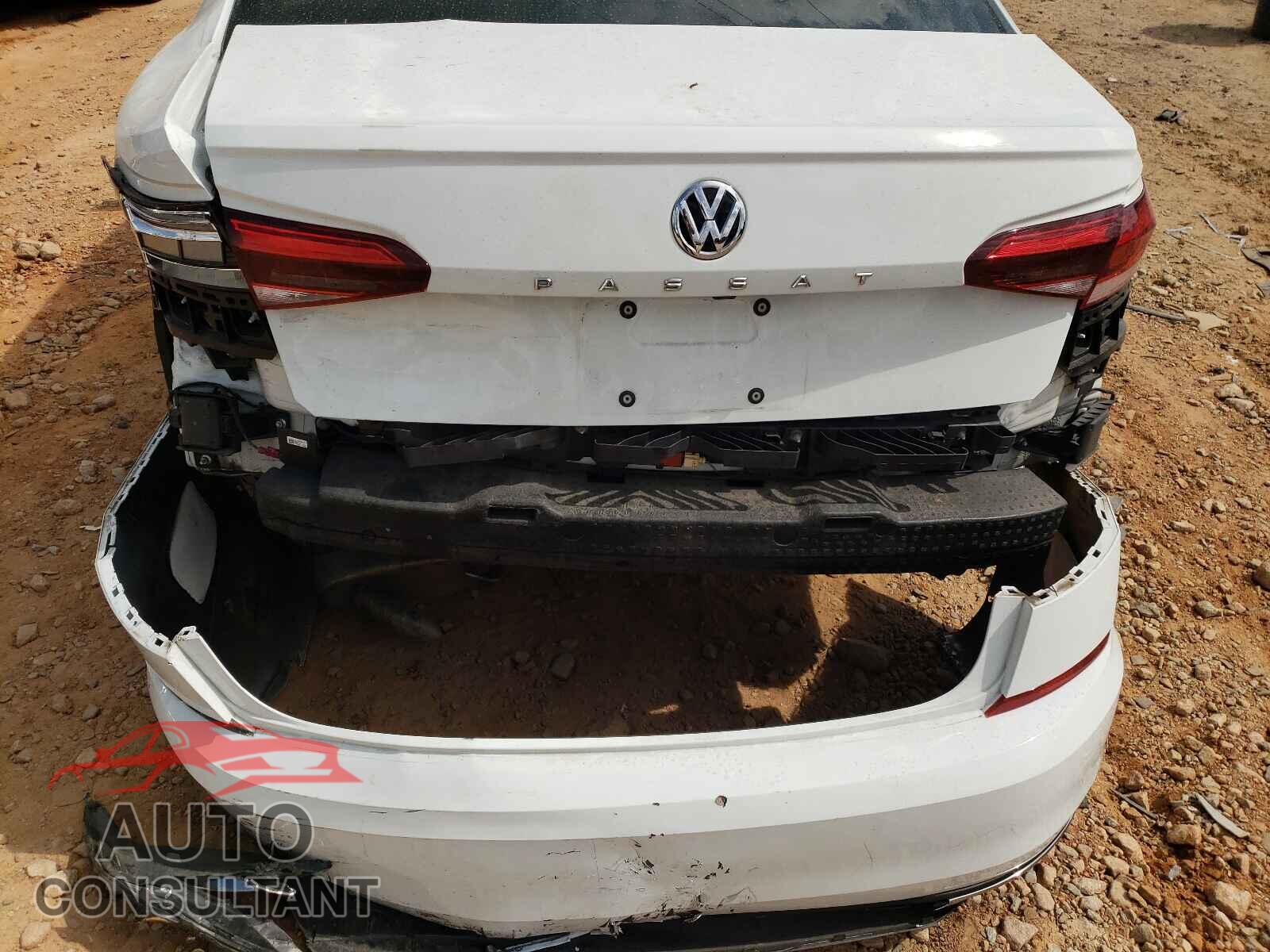 VOLKSWAGEN PASSAT 2020 - 1VWWA7A32LC009999