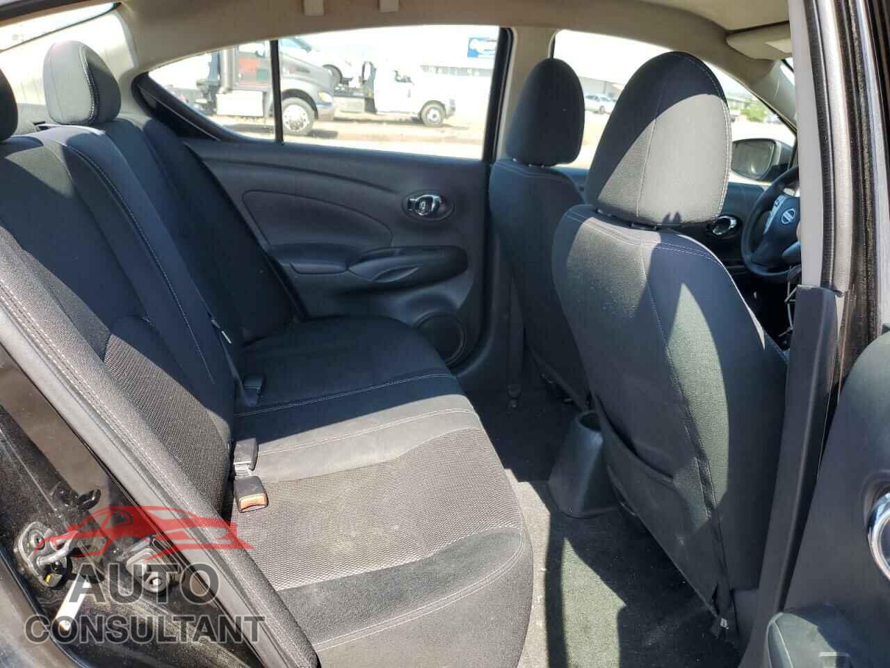 NISSAN VERSA 2017 - 3N1CN7AP3HL806449