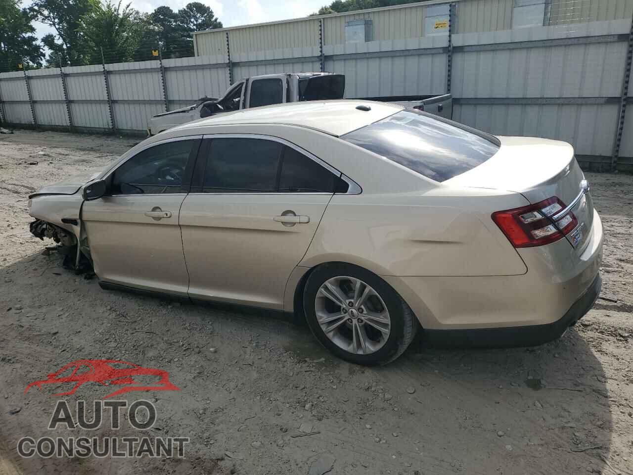 FORD TAURUS 2018 - 1FAHP2E83JG116851