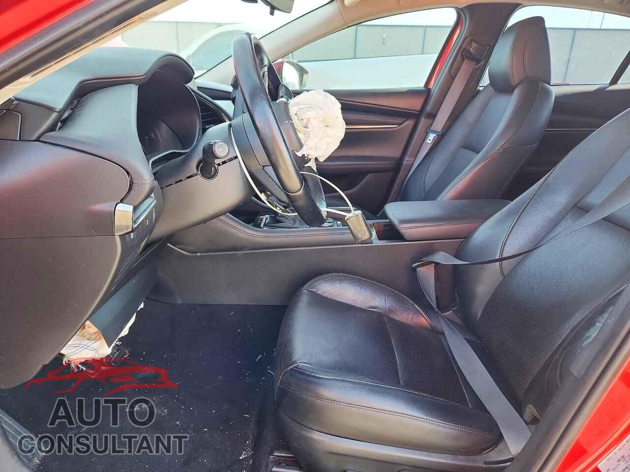 MAZDA 3 2019 - JM1BPBEM7K1132889