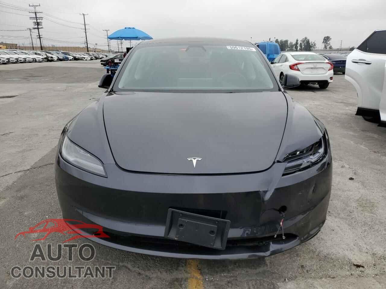 TESLA MODEL 3 2025 - 5YJ3E1EA4SF892568
