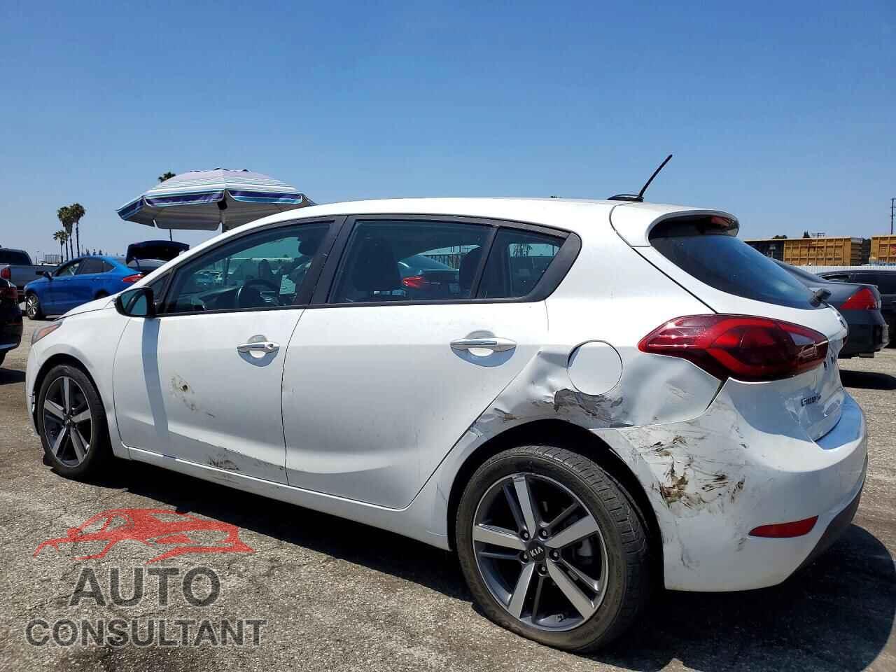 KIA FORTE 2017 - KNAFX5A85H5668640
