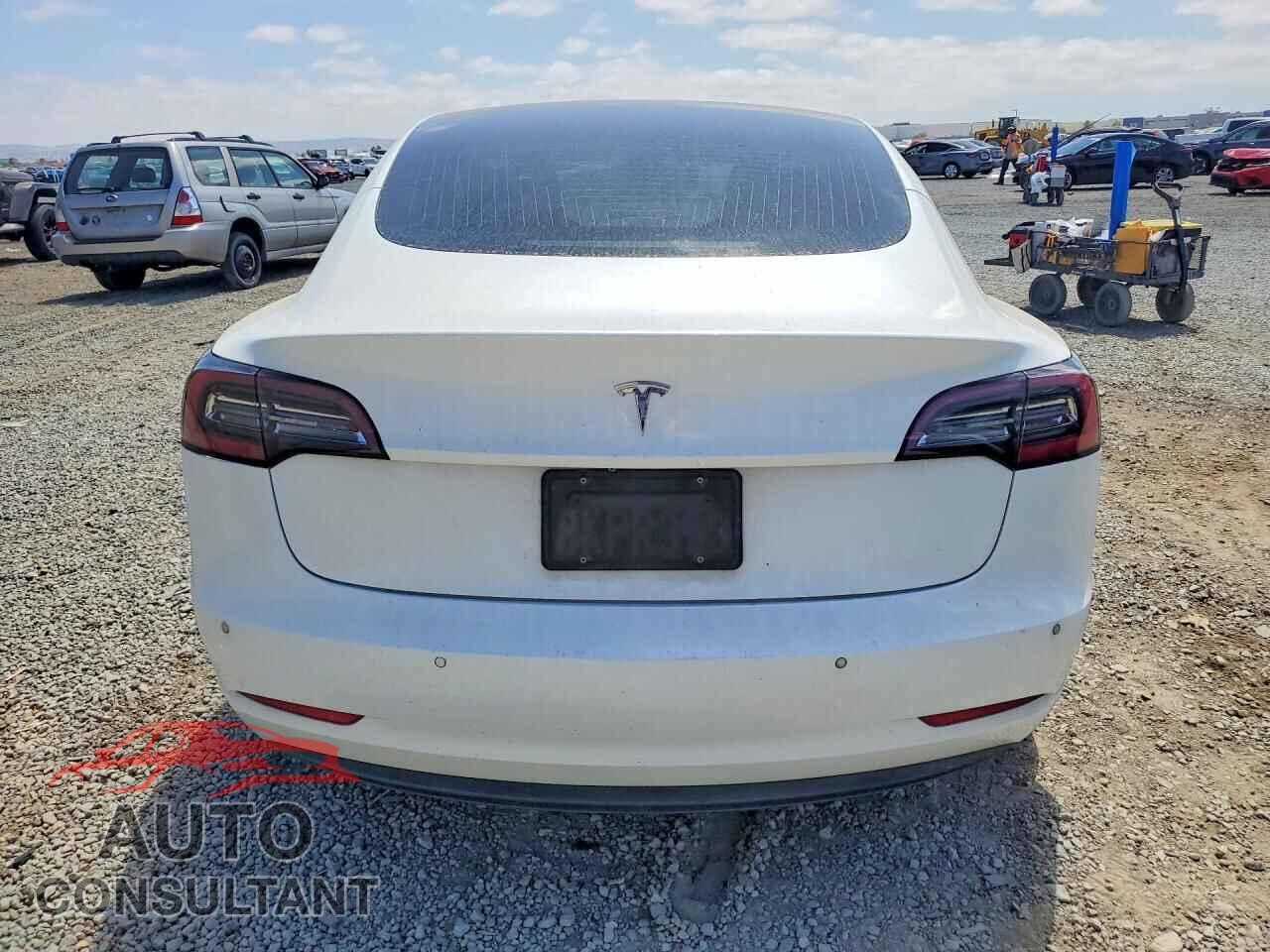 TESLA MODEL 3 2019 - 5YJ3E1EAXKF327077
