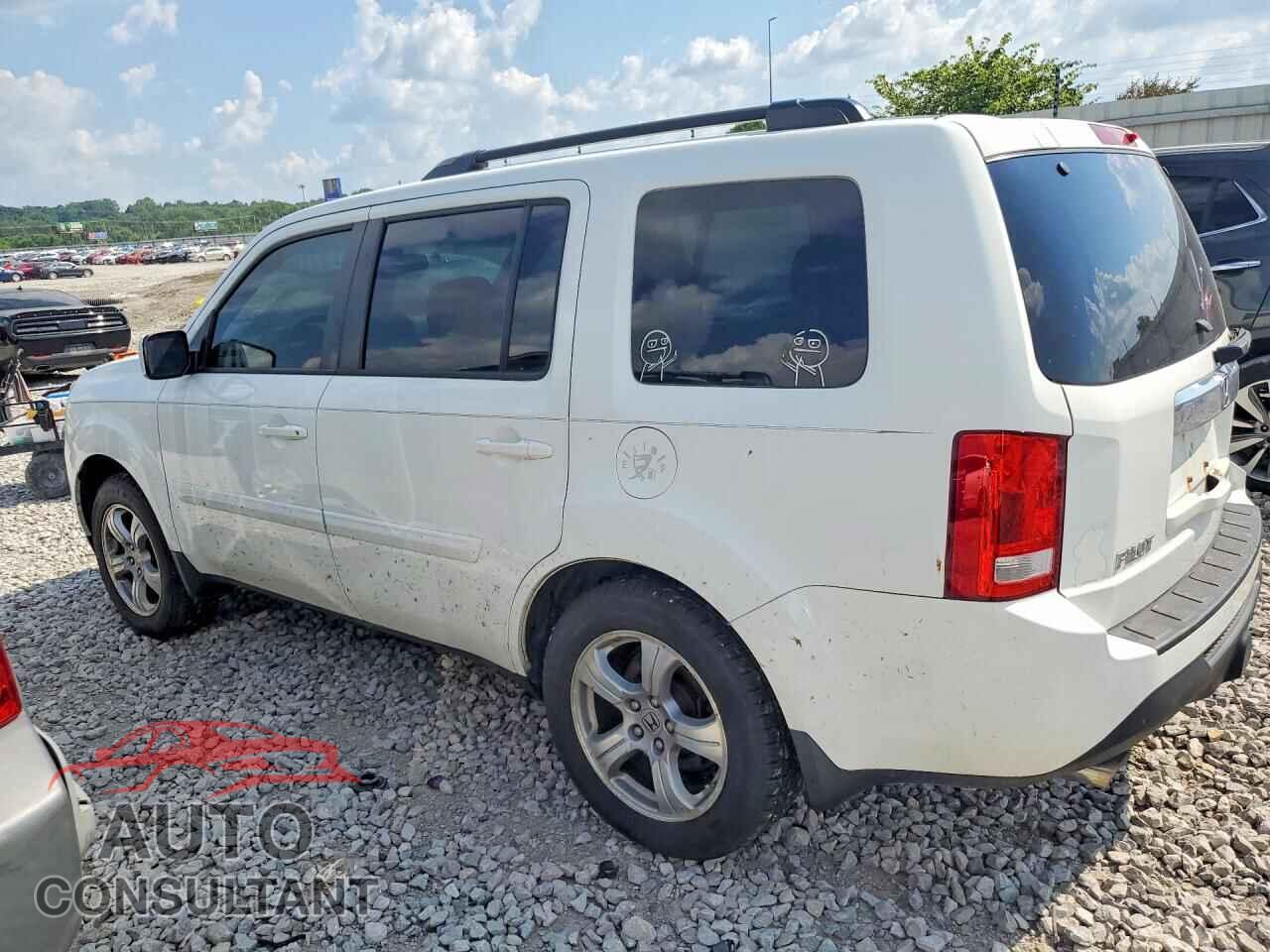 HONDA PILOT 2014 - 5FNYF4H5XEB021486