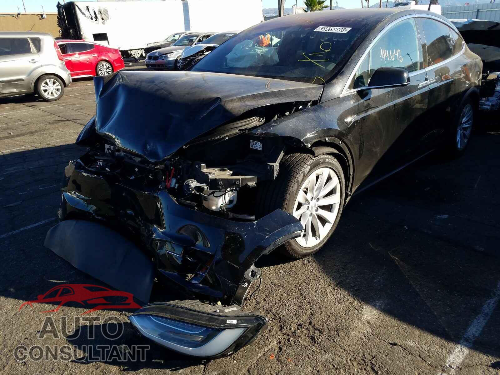 TESLA MODEL X 2017 - 5YJXCBE28HF053702