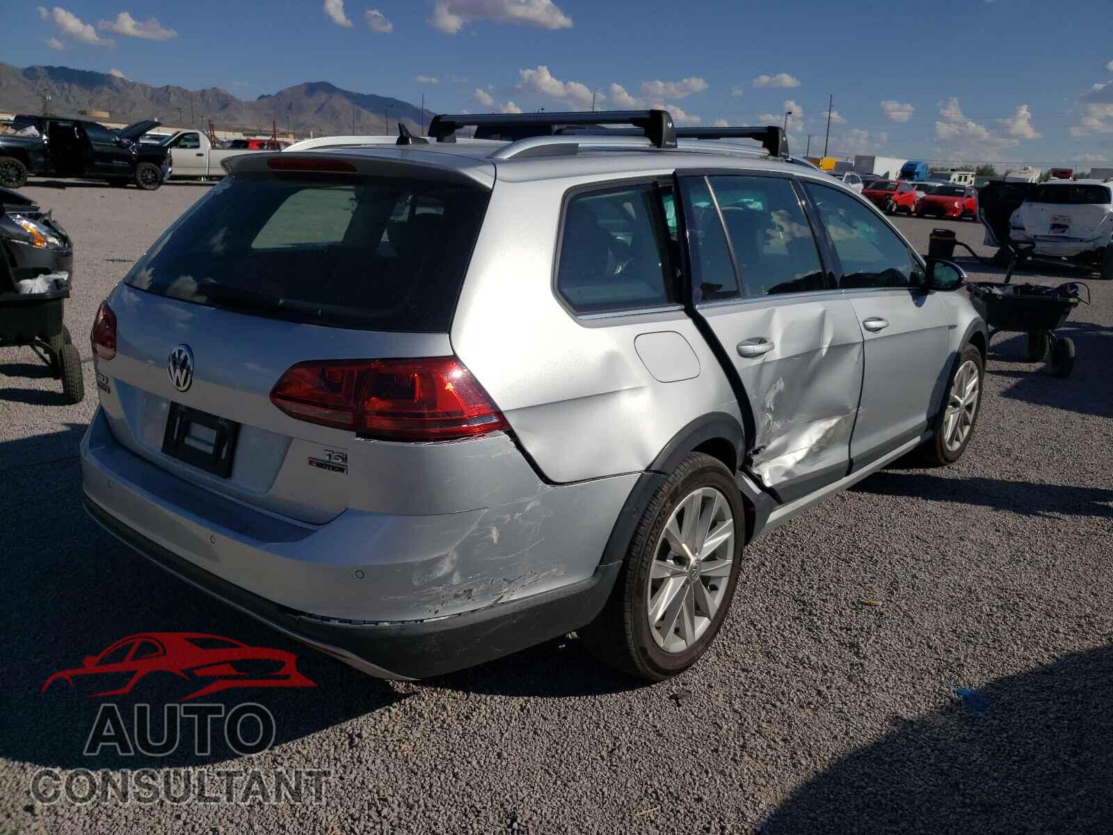 VOLKSWAGEN GOLF 2017 - 3VWH17AUXHM516074