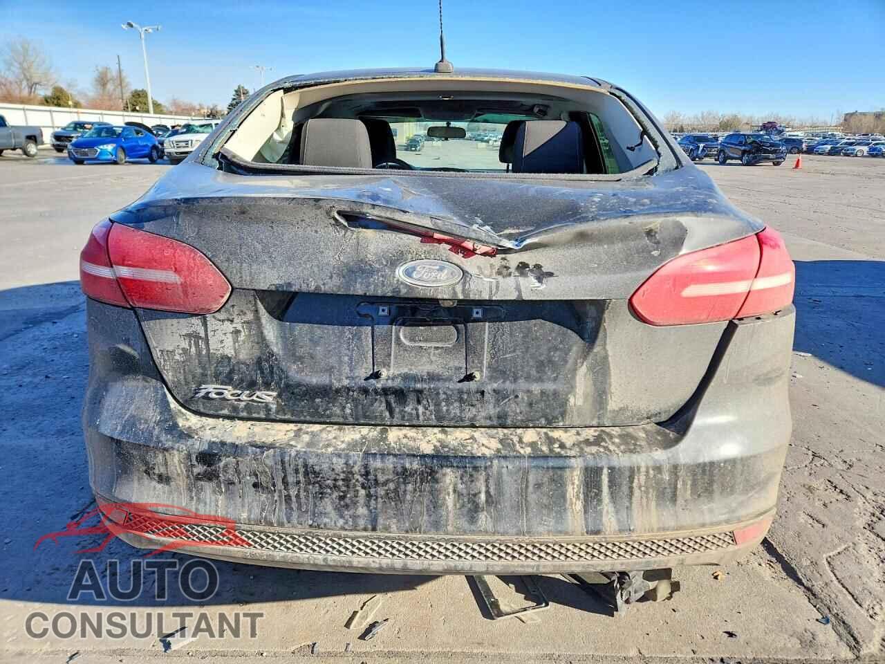 FORD FOCUS 2015 - 1FADP3F28FL325662
