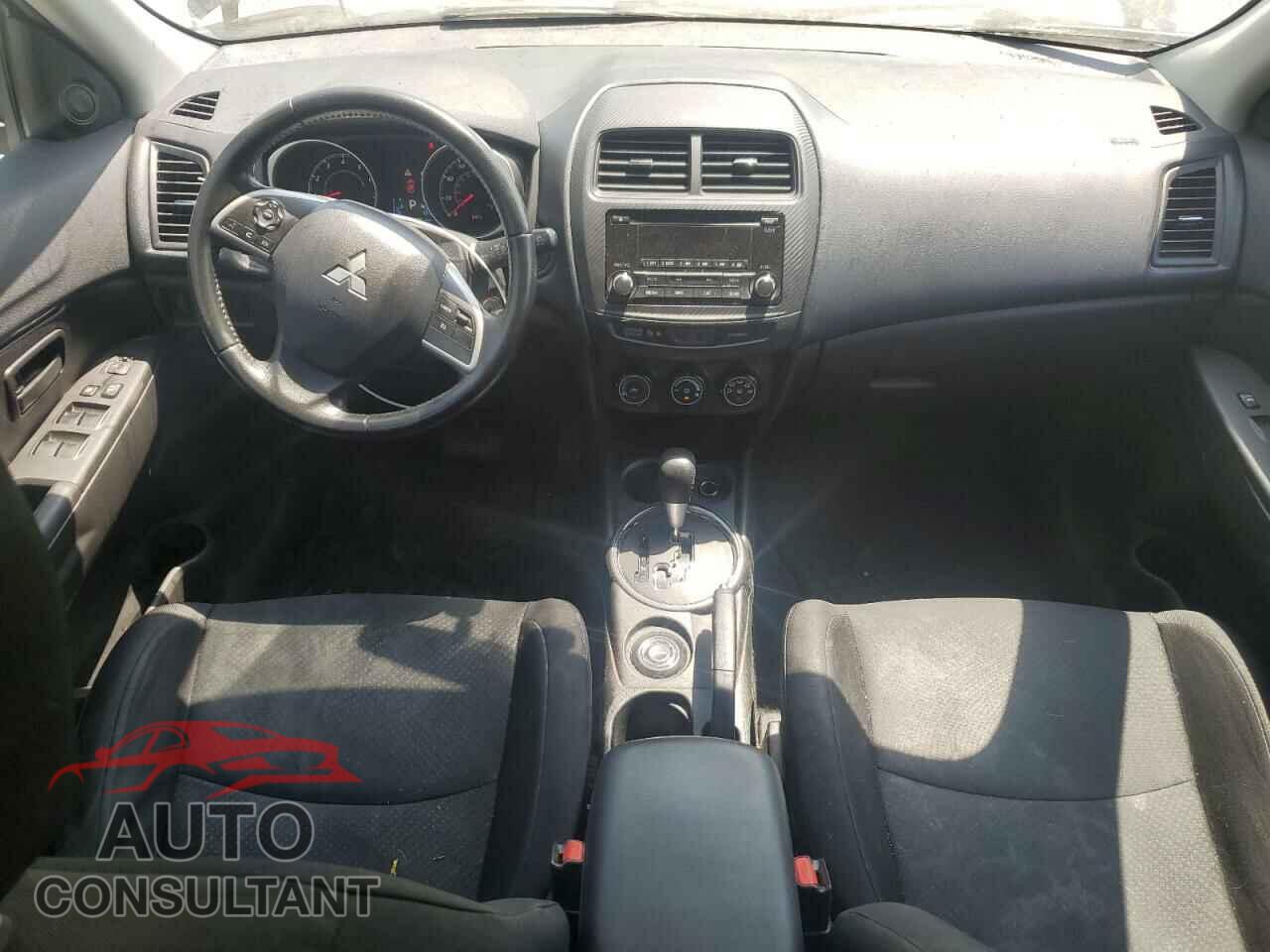 MITSUBISHI OUTLANDER 2015 - 4A4AR3AU1FE024373