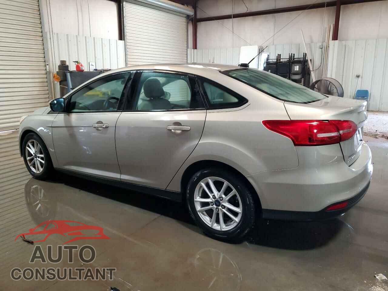 FORD FOCUS 2015 - 1FADP3F25FL365844