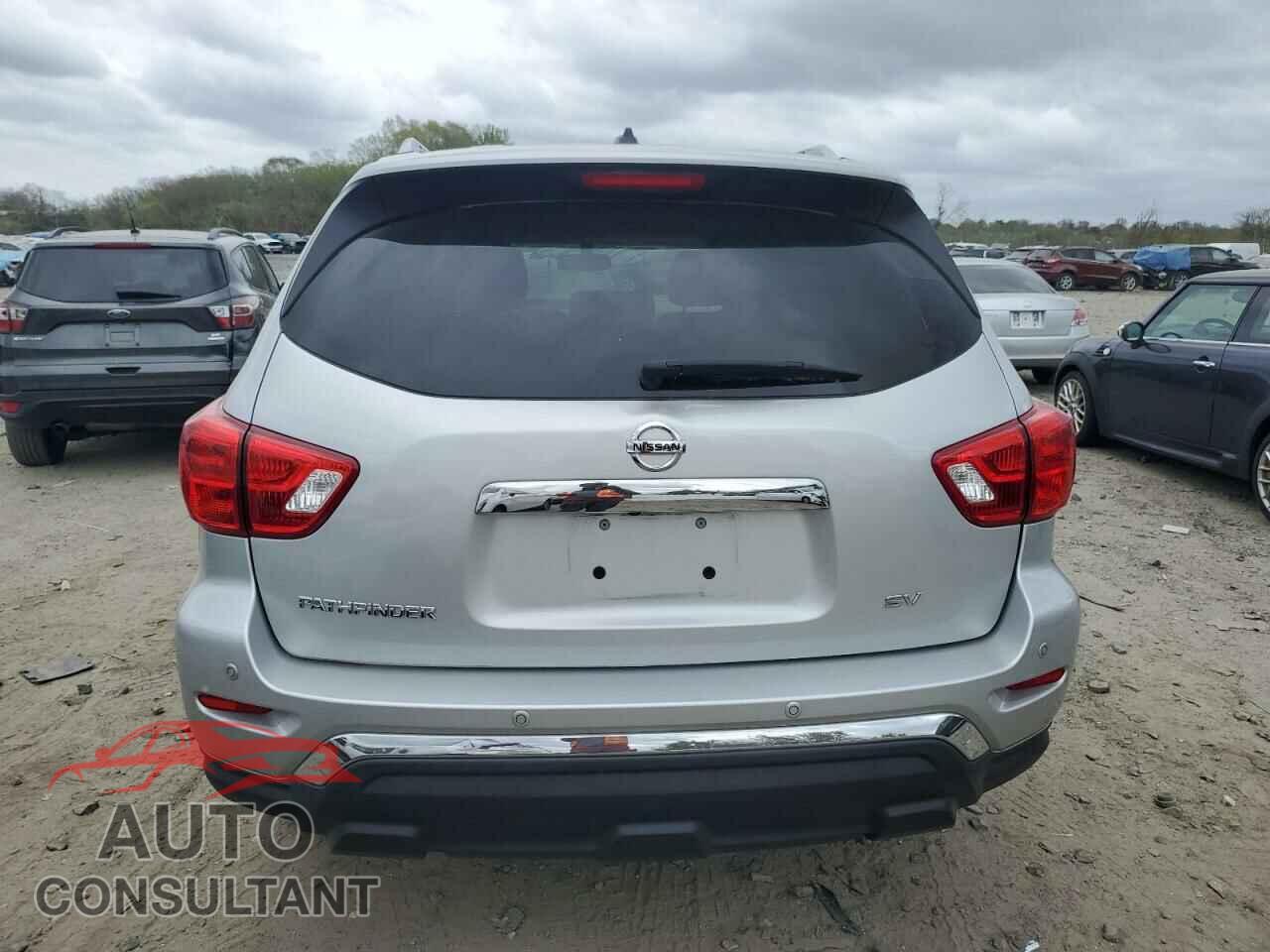 NISSAN PATHFINDER 2017 - 5N1DR2MN1HC674219