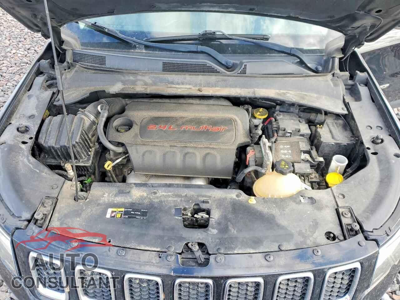 JEEP COMPASS 2018 - 3C4NJDCB2JT332808