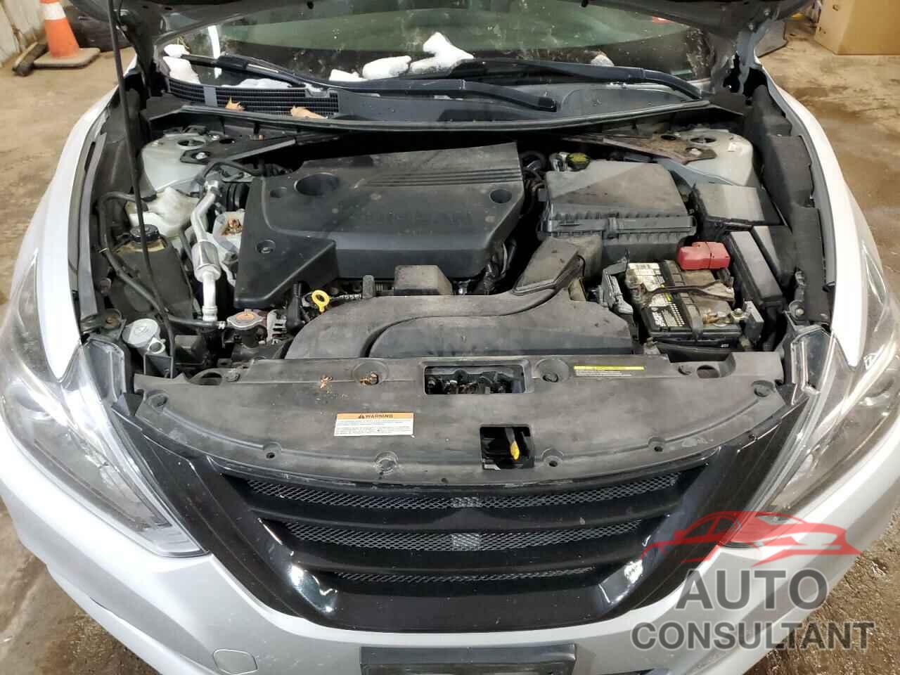 NISSAN ALTIMA 2017 - 1N4AL3AP8HN332801
