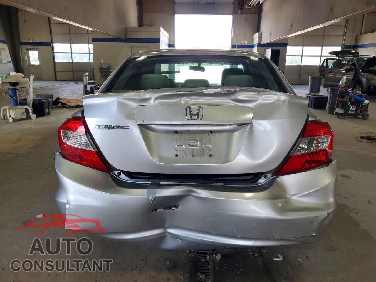 HONDA CIVIC 2012 - 2HGFB2F84CH309369