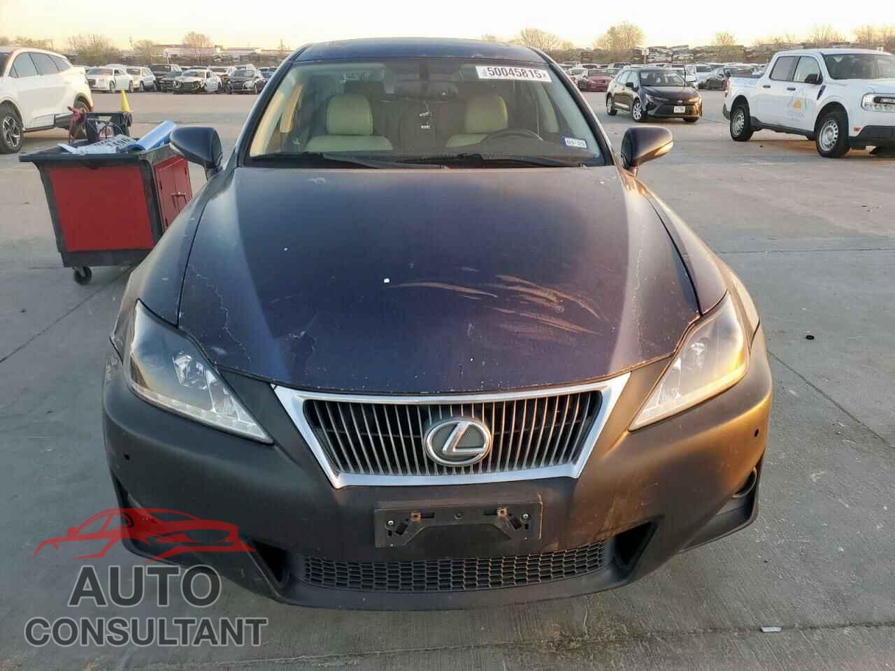 LEXUS IS 2011 - JTHBF5C28B5129870